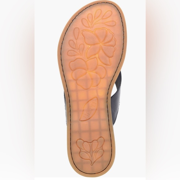 Born Women's Ciara Flip Flop Black Sandals - Picture 4 of 7